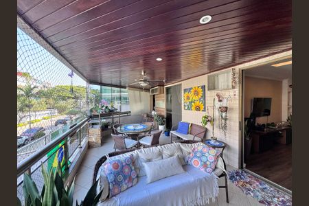 Apartamento à venda com 123m², 3 quartos e 2 vagasVaranda