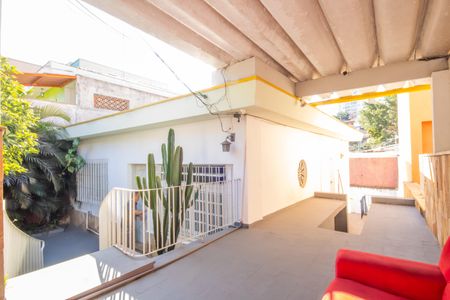 Casa à venda com 227m², 3 quartos e 2 vagasEntrada