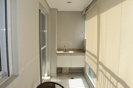 Apartamento para alugar com 40m², 1 quarto e 1 vagaVaranda