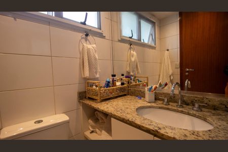 Apartamento à venda com 87m², 3 quartos e 1 vagaBanheiro da Suíte