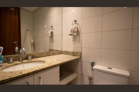 Apartamento à venda com 87m², 3 quartos e 1 vagaBanheiro Social