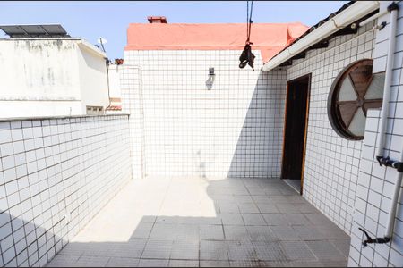 Casa à venda com 187m², 3 quartos e 2 vagasTerraço