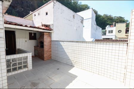 Casa à venda com 187m², 3 quartos e 2 vagasTerraço