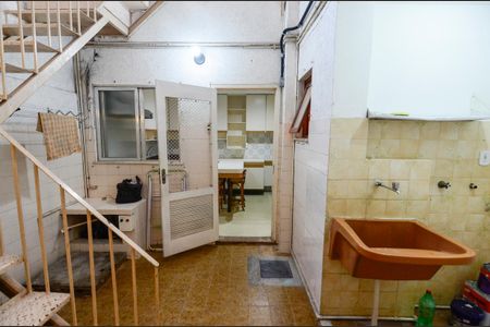 Casa à venda com 187m², 3 quartos e 2 vagasÁrea de Serviço