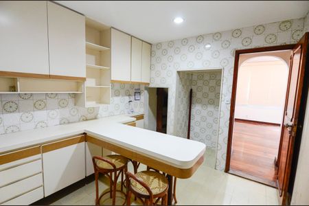 Casa à venda com 187m², 3 quartos e 2 vagasCozinha