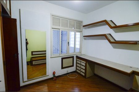 Casa à venda com 187m², 3 quartos e 2 vagasQuarto 1