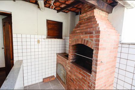 Casa à venda com 187m², 3 quartos e 2 vagasTerraço