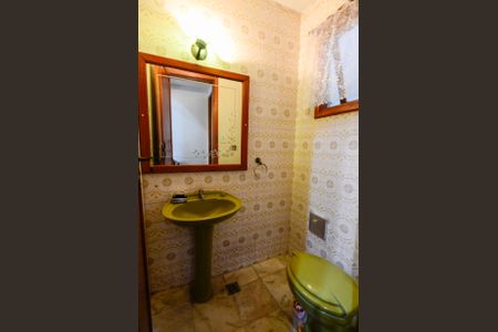 Casa à venda com 187m², 3 quartos e 2 vagasLavabo