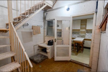 Casa à venda com 187m², 3 quartos e 2 vagasÁrea de Serviço