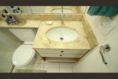 Apartamento para alugar com 74m², 2 quartos e 2 vagasBanheiro da Suíte