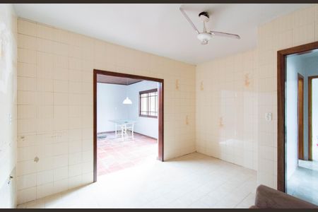 Casa para alugar com 250m², 3 quartos e 1 vagaCozinha