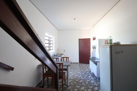 Casa à venda com 248m², 3 quartos e 2 vagasCozinha 2