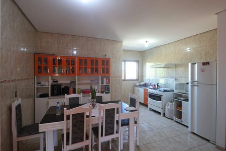 Casa à venda com 248m², 3 quartos e 2 vagasCozinha 1