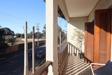 Casa à venda com 248m², 3 quartos e 2 vagasSacada/Sala