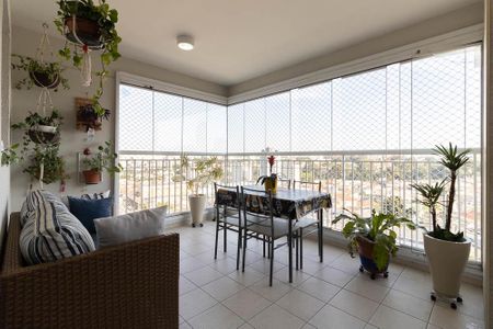 Apartamento à venda com 103m², 3 quartos e 2 vagas Apartamento à venda com 103m², 3 quartos e 2 vagasVaranda da Sala