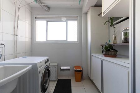 Apartamento à venda com 103m², 3 quartos e 2 vagas Apartamento à venda com 103m², 3 quartos e 2 vagasLavanderia