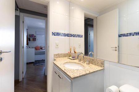 Apartamento à venda com 103m², 3 quartos e 2 vagas Apartamento à venda com 103m², 3 quartos e 2 vagasBanheiro Social