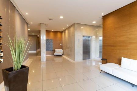 Apartamento à venda com 103m², 3 quartos e 2 vagas Apartamento à venda com 103m², 3 quartos e 2 vagasHall de Entrada