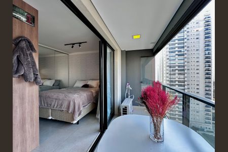 Apartamento à venda com 36m², 1 quarto e 1 vaga Apartamento à venda com 36m², 1 quarto e 1 vagaSacada da Sala