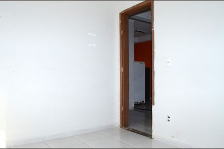 Quarto 1 de apartamento para alugar com 2 quartos, 42m² em Jardim Vitoria, Belo Horizonte