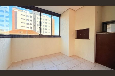 Apartamento à venda com 103m², 3 quartos e 2 vagasVaranda