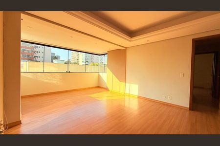 Sala de apartamento à venda com 3 quartos, 103m² em Petrópolis, Porto Alegre