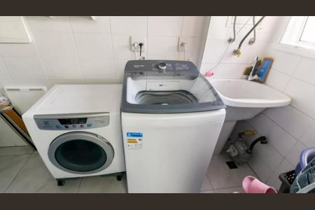 Apartamento à venda com 141m², 3 quartos e 2 vagasFoto 01