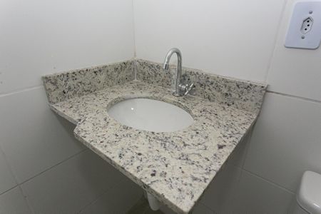 Apartamento à venda com 40m², 2 quartos e sem vaga Apartamento à venda com 40m², 2 quartos e sem vagaBanheiro