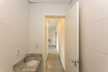 Apartamento à venda com 40m², 2 quartos e sem vaga Apartamento à venda com 40m², 2 quartos e sem vagaBanheiro