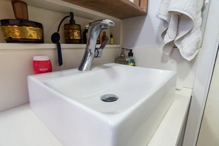 Apartamento à venda com 100m², 2 quartos e 1 vaga Apartamento à venda com 100m², 2 quartos e 1 vagaBanheiro Social Detalhe