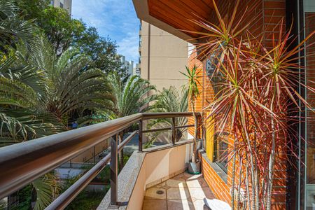 Apartamento para alugar com 170m², 3 quartos e 3 vagasSacada Sala