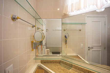 Apartamento para alugar com 170m², 3 quartos e 3 vagasBanheiro da Suíte 2