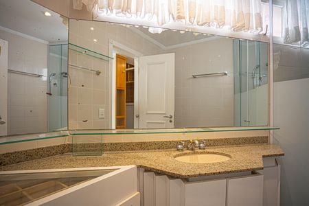 Apartamento para alugar com 170m², 3 quartos e 3 vagasBanheiro da Suíte 2