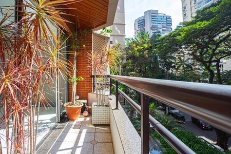 Apartamento para alugar com 170m², 3 quartos e 3 vagasSacada Sala