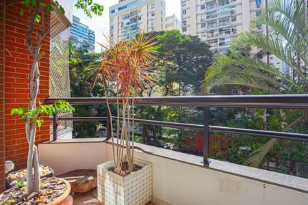 Apartamento para alugar com 170m², 3 quartos e 3 vagasSacada Sala