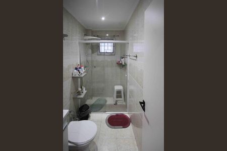 Apartamento à venda com 49m², 2 quartos e 1 vaga Apartamento à venda com 49m², 2 quartos e 1 vagaBanheiro