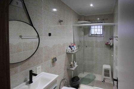 Apartamento à venda com 49m², 2 quartos e 1 vaga Apartamento à venda com 49m², 2 quartos e 1 vagaBanheiro