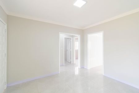 Sala de casa à venda com 5 quartos, 190m² em Niterói, Canoas