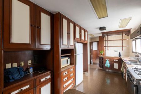 Apartamento à venda com 836m², 4 quartos e 6 vagasCozinha