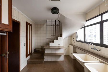 Apartamento à venda com 836m², 4 quartos e 6 vagasÁrea de Serviço