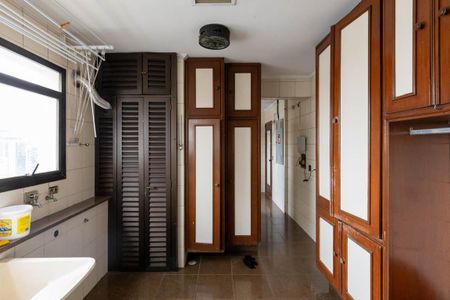 Apartamento à venda com 836m², 4 quartos e 6 vagasÁrea de Serviço