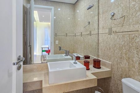 Apartamento para alugar com 134m², 4 quartos e 3 vagasBanheiro da Suíte