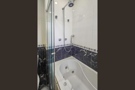 Apartamento para alugar com 134m², 4 quartos e 3 vagasBanheiro 