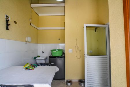 Apartamento à venda com 120m², 2 quartos e 1 vaga Apartamento à venda com 120m², 2 quartos e 1 vagaÁrea de Serviço