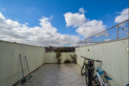 Apartamento à venda com 120m², 2 quartos e 1 vaga Apartamento à venda com 120m², 2 quartos e 1 vagaCobertura