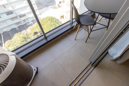 Studio à venda com 24m², 1 quarto e sem vaga Studio à venda com 24m², 1 quarto e sem vagavaranda