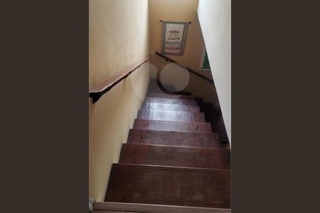 Casa à venda com 4 quartos, 220m² em Jardim Ubirajara, São Paulo