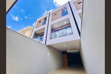 Casa à venda com 140m², 3 quartos e 3 vagas