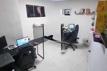 Casa à venda com 2 quartos, 183m² em Piqueri, São Paulo