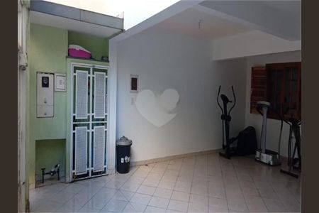 Casa à venda com 175m², 2 quartos e 4 vagas